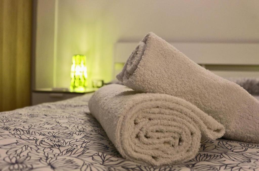 Hotel Gday Palermo Esterno foto