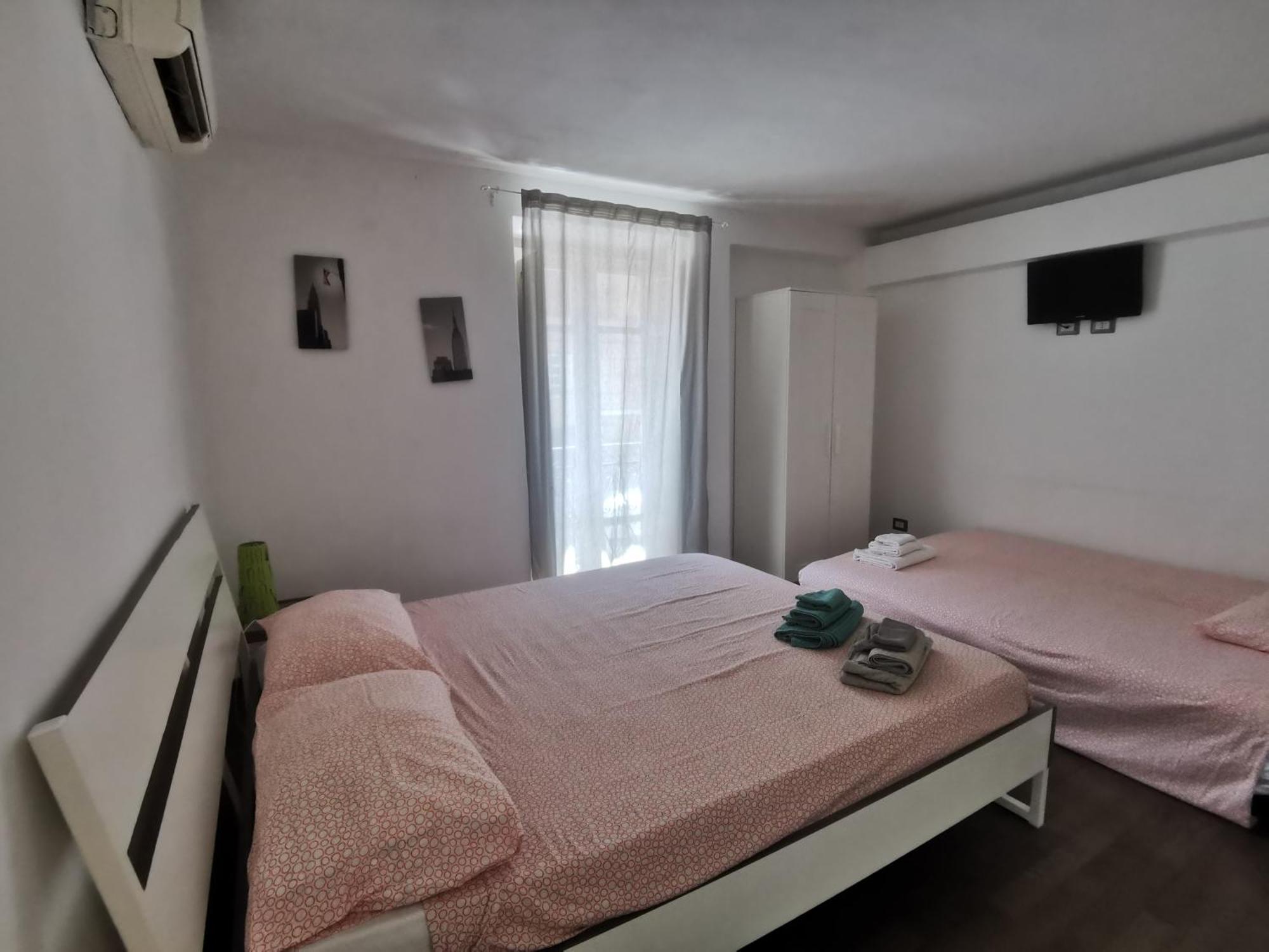 Hotel Gday Palermo Esterno foto